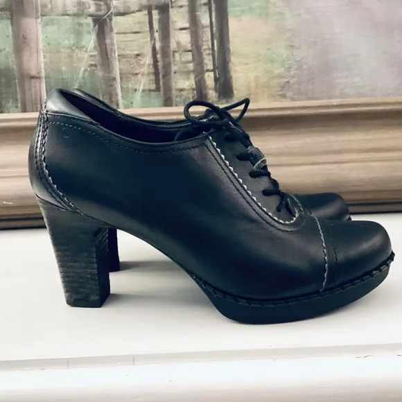 Rockport Black Lace-up Oxford Pumps women’s 8.5 M Leather Staked Heel office