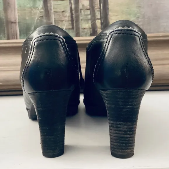 Rockport Black Lace-up Oxford Pumps women’s 8.5 M Leather Staked Heel office
