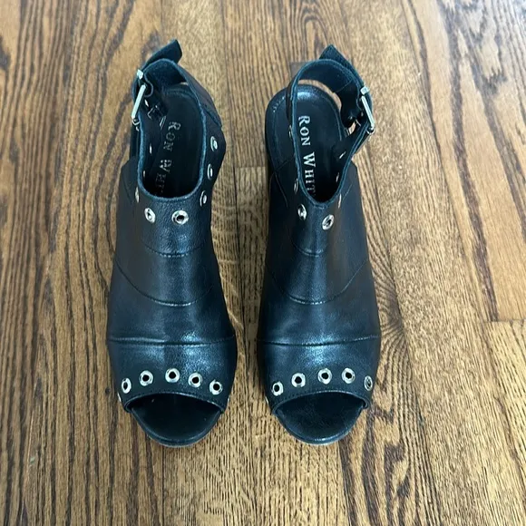 Ron White Designer Shoes, black leather grommeted sandals, size 39 EU (8.5-9 US)
