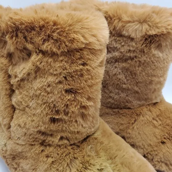 Rouge Helium Fluffy Fury All Fur Winter Cozy Warm Boots Size 9 Tan