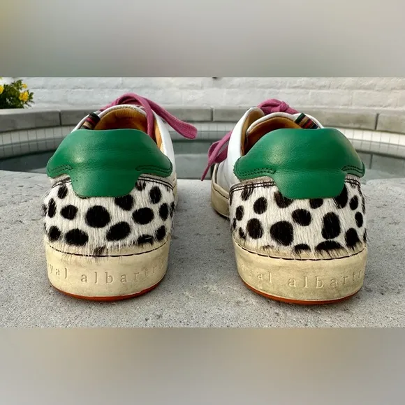 Royal Albatross London Fieldfox White/Dalmatian Fur Spikeless Golf Shoes. SZ 6