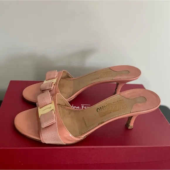 Salvatore Ferragamo Vara bow patent leather mules