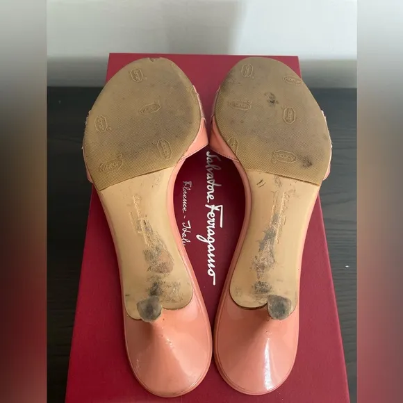 Salvatore Ferragamo Vara bow patent leather mules