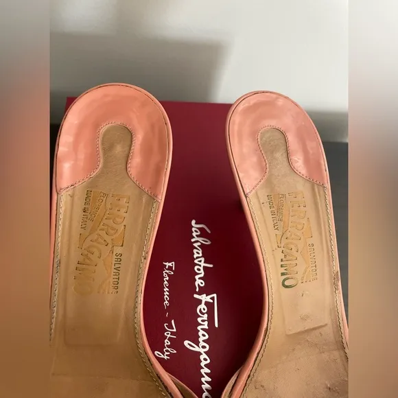Salvatore Ferragamo Vara bow patent leather mules