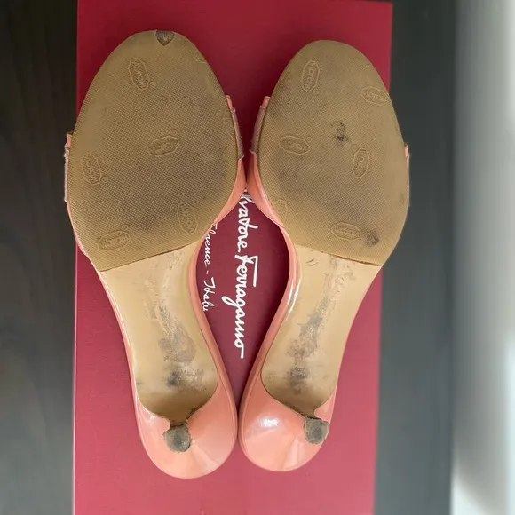 Salvatore Ferragamo Vara bow patent leather mules