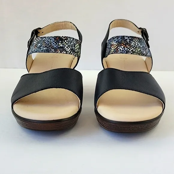 SAS Heather Quarter Strap Wedge Sandal Navy Size 8.5W