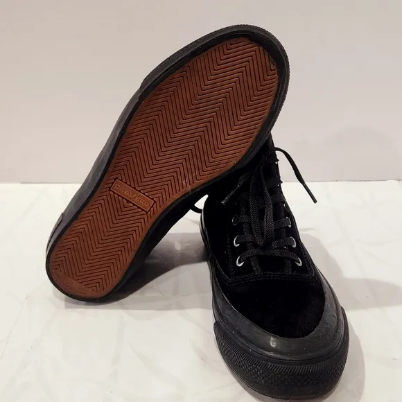 SeaVees Mariners Boots Women's High Top Suede Black Lace Up size 8.5 EUC Men 6.5