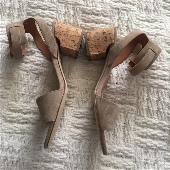 Sigerson Morrison Riva II Suede Tan City Sandal 6.5
