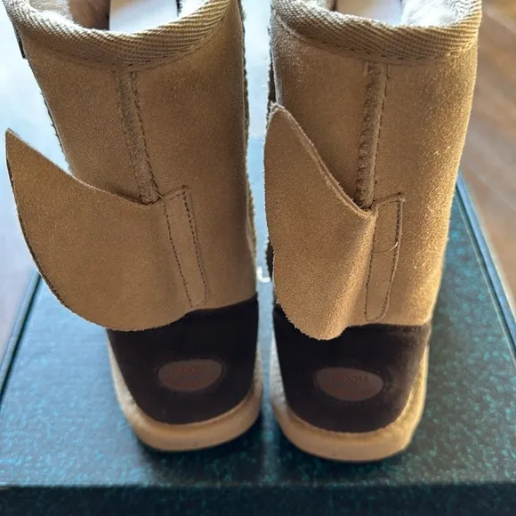 Size 13 EMU Australia Little Creatures Puppy wool boots with box
