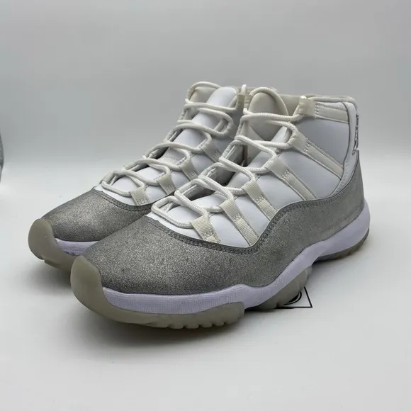 Size 9.5W - Air Jordan 11 Retro Vast Grey W (AR0715-100)