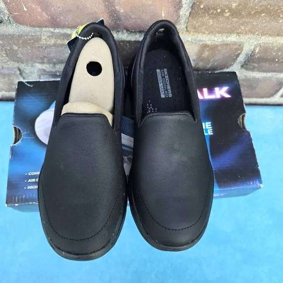 Skechers Men's Go Walk 5 Convinced Slip On Nubuck Shoes Sz 6