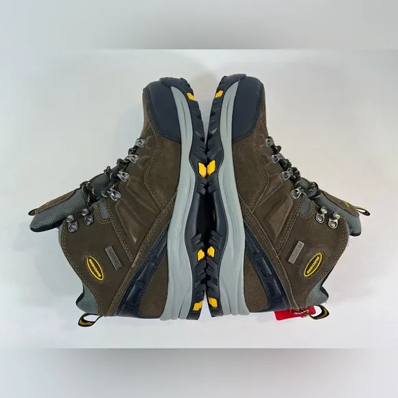 SKECHERS Men's Wide Fit Relment Pelmo Lace Up Waterproof Hiking Boot Size: 8 EUC