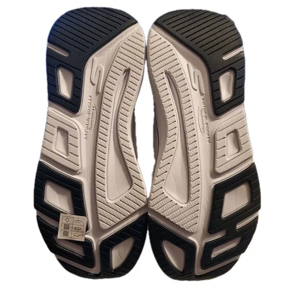 SKECHERS Z7439 Max Cushioning Elite 2.0 Eternal Hands Free Slip-Ins Size 7.5 M