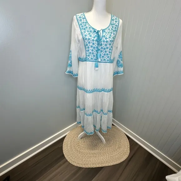 Soft Surroundings White with Blue Embroidered Juniper Dress S:Medium