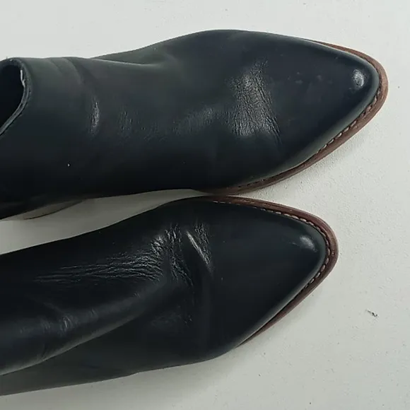 Sol Sana Black Leather Ankle Boots w/Block Heel and Back Zipper- 39/8