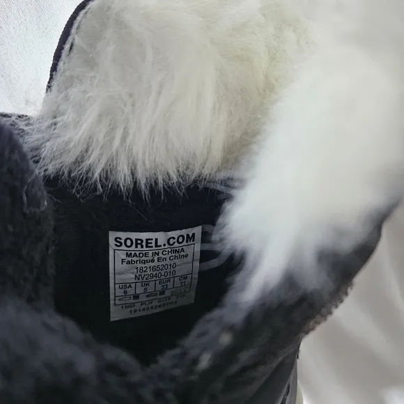 Sorel Black Toddler Winter Boots with White Fur Trim