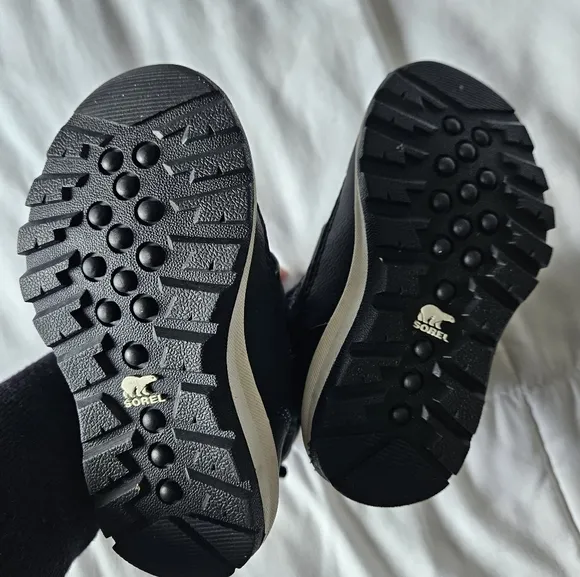 Sorel Black Toddler Winter Boots with White Fur Trim