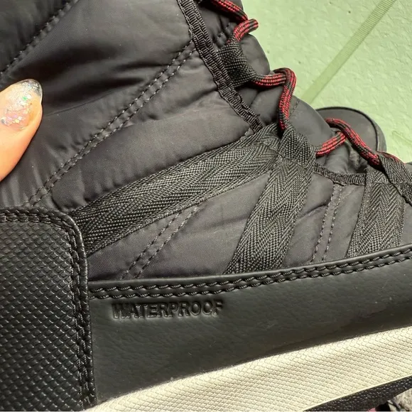 Sorel Black Weatherproof Winter Boots
