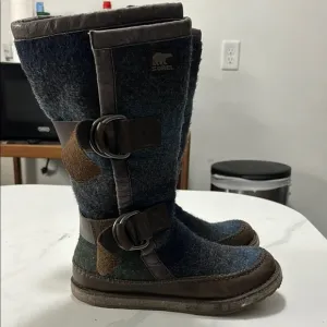 Sorel Blue and Brown Boots