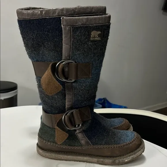 Sorel Blue and Brown Boots