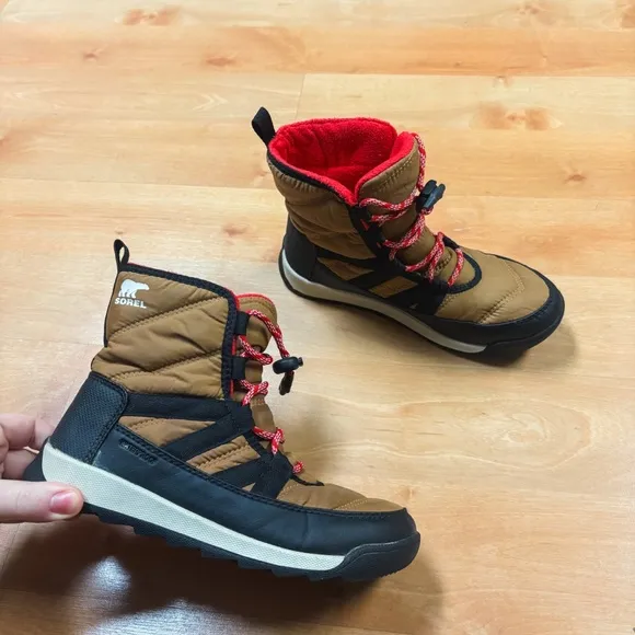 Sorel Brown &amp; Black Whitney Short Waterproof Insulated Boot Kids Size 3