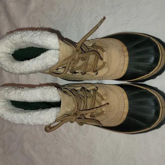 Sorel Caribou boots waterproof rubber outer black &amp; camel brown  lined