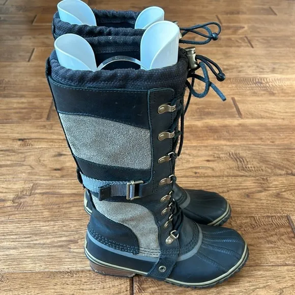 Sorel Conquest Carly Boots Waterproof Suede Leather Tall Lace Up Winter Size 6