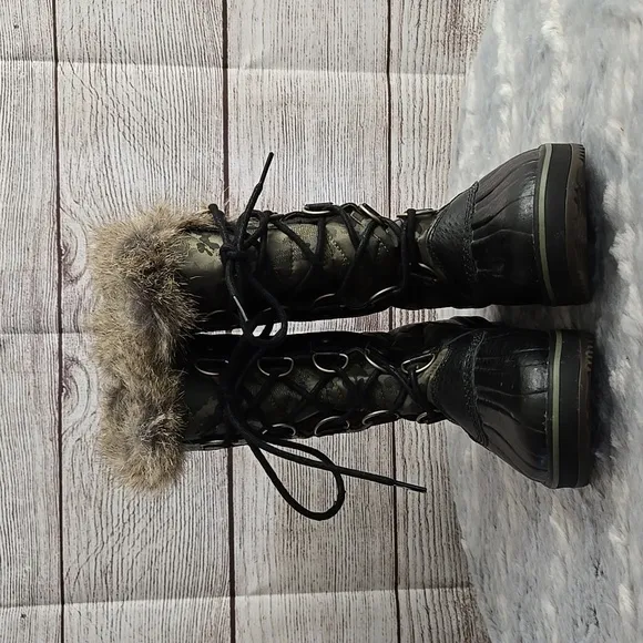 Sorel Faux Fur Winter Boots, Women's Size 8, Great Condition