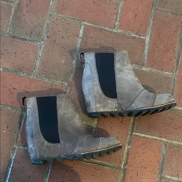 Sorel Gray Lea Ankle Wedge Boots 7.5