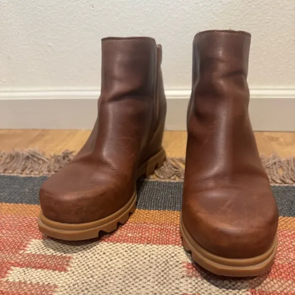 Sorel Joan of Arc Zip Booties Leather