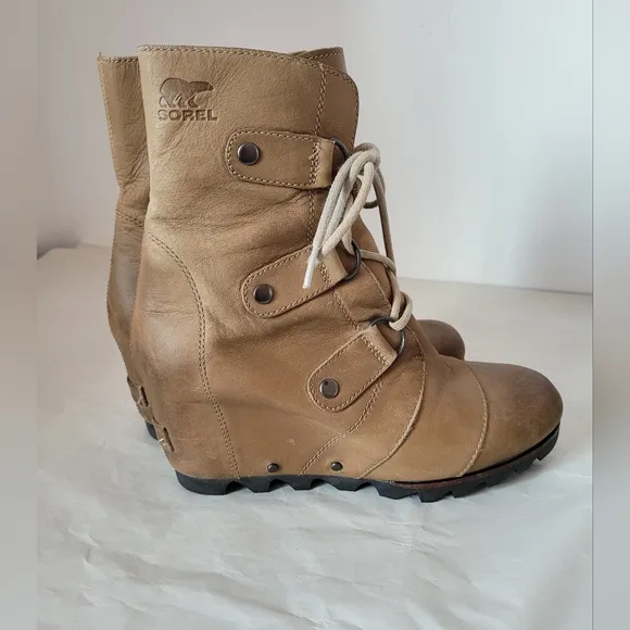 Sorel Joan of Arctic Wedge Boots Waterproof Leather Dark Fossil Women's Size 7.5