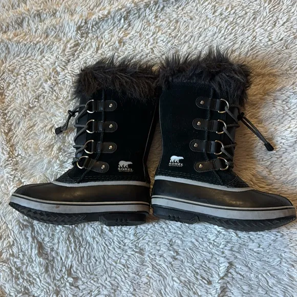 SOREL Kids' Joan of Arctic Insulated Waterproof Winter Boots size 2