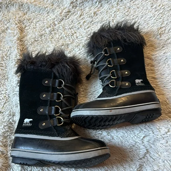 SOREL Kids' Joan of Arctic Insulated Waterproof Winter Boots size 2