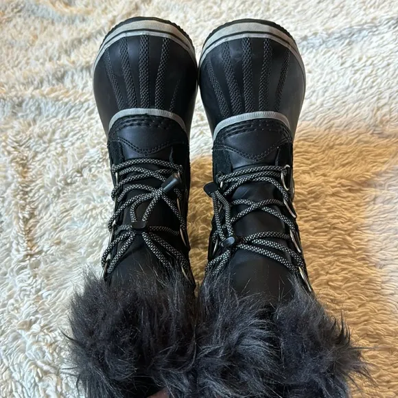 SOREL Kids' Joan of Arctic Insulated Waterproof Winter Boots size 2