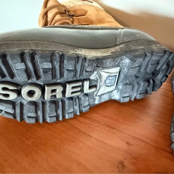 Sorel Men's Tan and Black Winter Boots Caribou Sz 7
