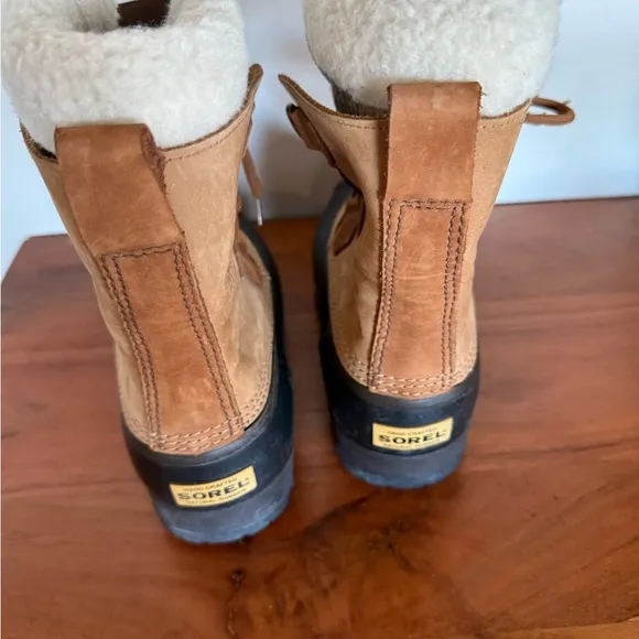 Sorel Men's Tan and Black Winter Boots Caribou Sz 7