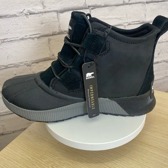 Sorel Out N About Classic Waterproof Black Ankle Boots size 6.5