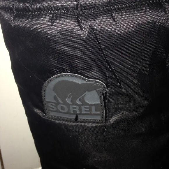 Sorel snowlion boots size 7 women's