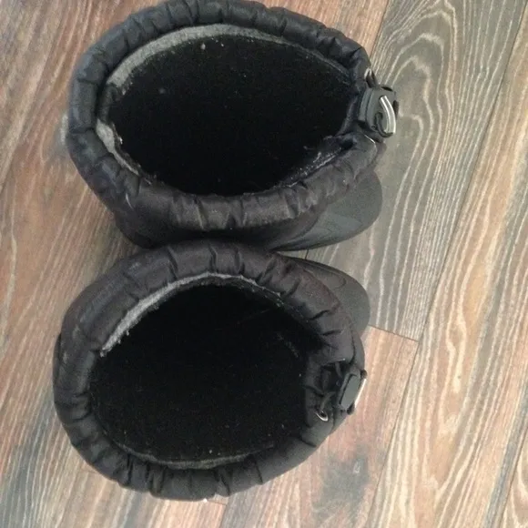 Sorel snowlion boots size 7 women's