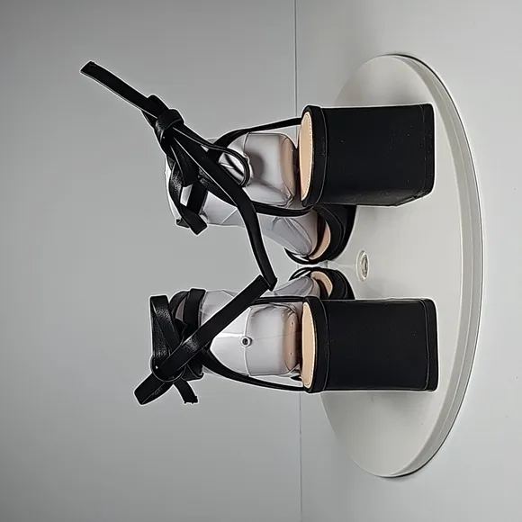 Steve Madden Mylah Sandals Block Heels Ankle Strap Slingback Leather Black 9.5