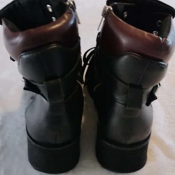 Steve Madden women's boots size 10