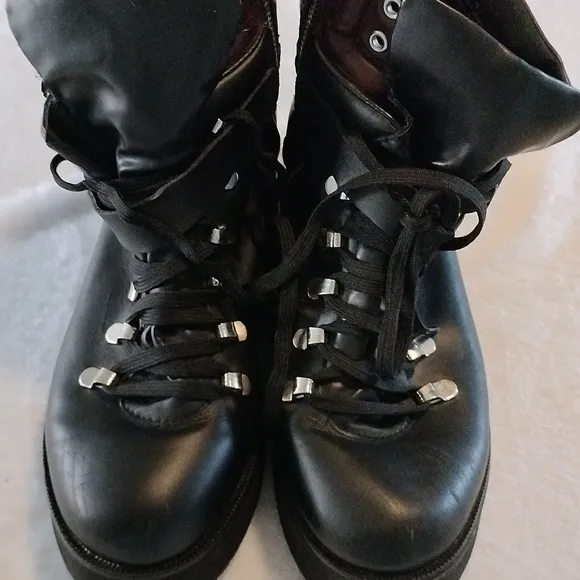 Steve Madden women's boots size 10
