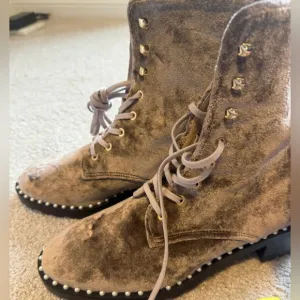 Stuart Weitzman Tan Lace Up Boots with Moccasin Toe