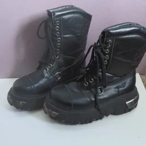 SUPER RARE GOTH Anarchic TUK platform gothic punk boots.  size 8