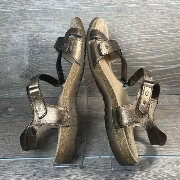 Taos Grand Z Women’s Sz 10 Metallic Bronze Leather Strappy Hook &amp; Loop Sandals