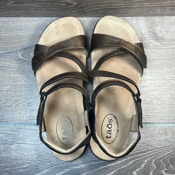 Taos Grand Z Women’s Sz 10 Metallic Bronze Leather Strappy Hook &amp; Loop Sandals