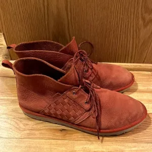 Teva Coromar women 9-1/2 9.5 soft nubuck leather lace up brick red chukka boots