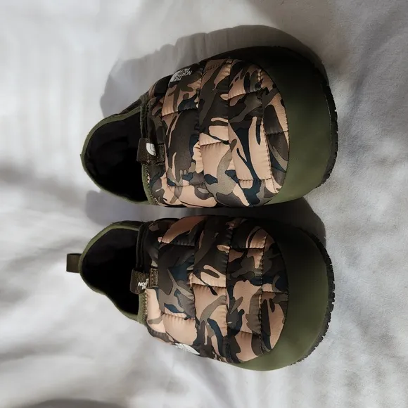 The North Face Teen Thermoball Insulated Traction Mule II Shoes Camo