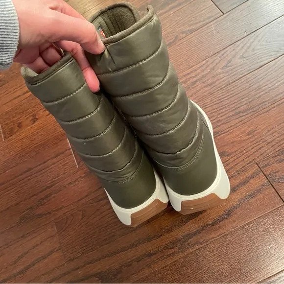 The North Face women’s Ozone Park boots