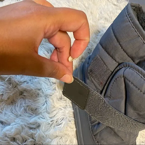 The Children’s Place ToddlerSnow Boots.